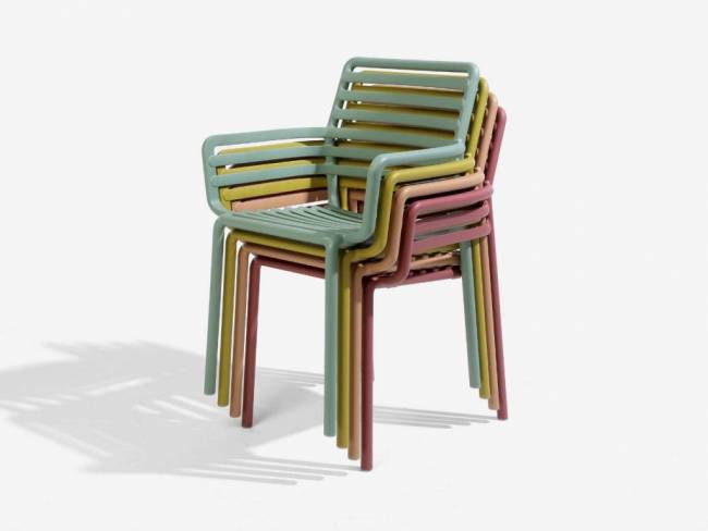 Кресло пластиковое Doga капучино 600х565х835 мм